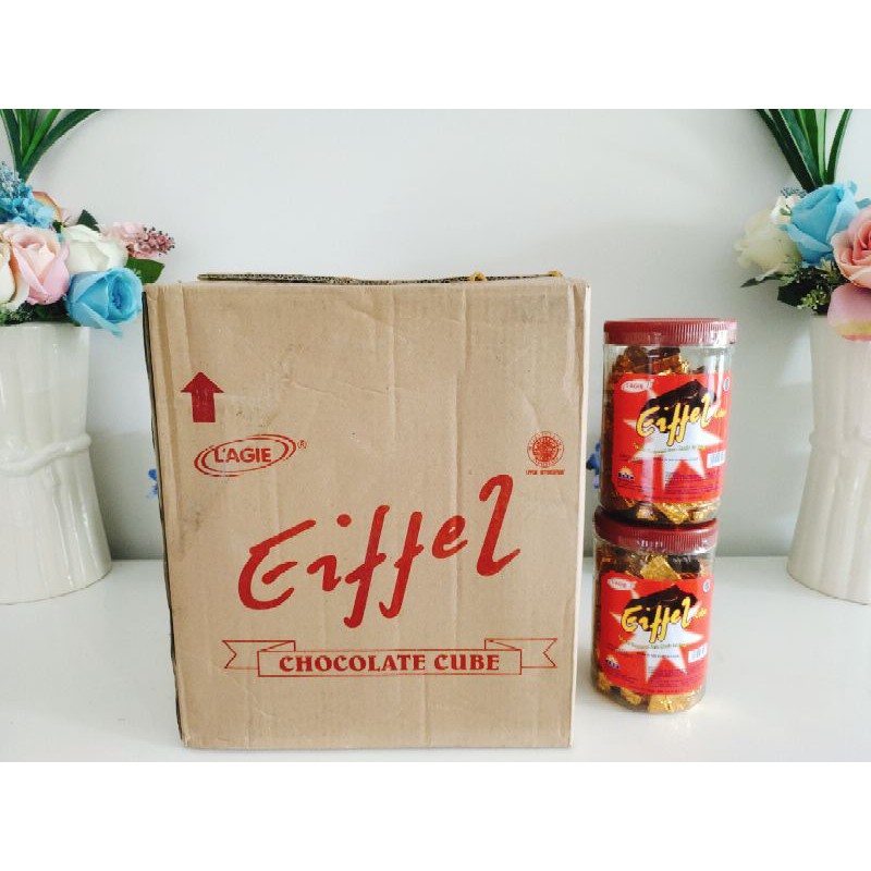

.kartonan lagie Eiffel cube isi 12 toples @500gr ( ds bgr )