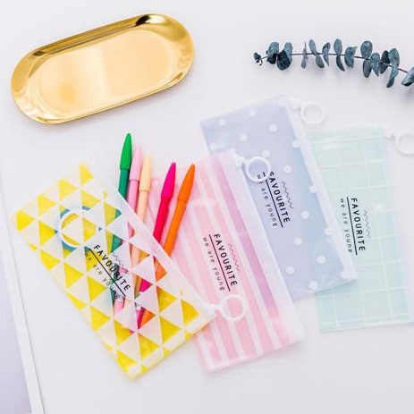 

Tempat Pensil Transparan Sumikko Gurashi Zipper Lucu Unik Motif
