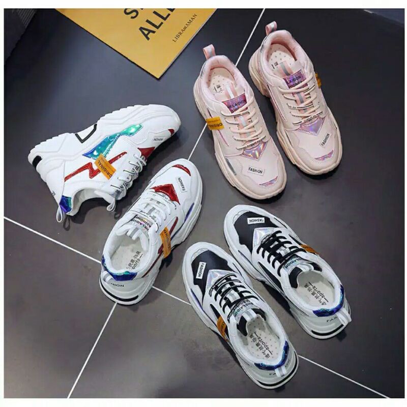 SEPATU IMPORT WANITA//SNEAKER IMPORT WANITA