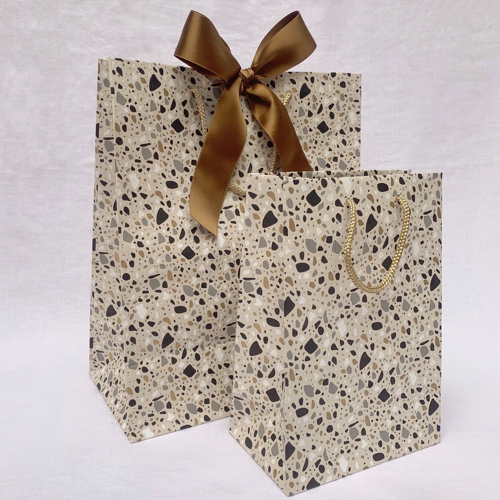 

Special Promo Paper Bag Pack Of 4 (Small)