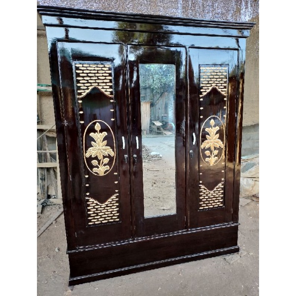 Lemari Kayu Jati Pintu 3 lemari pakaian kayu lemari kayu murah lemari berkualitas