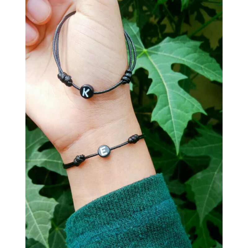 ( A-M )Gelang Tali couple inisial / gelang viral / gelang kulit premium