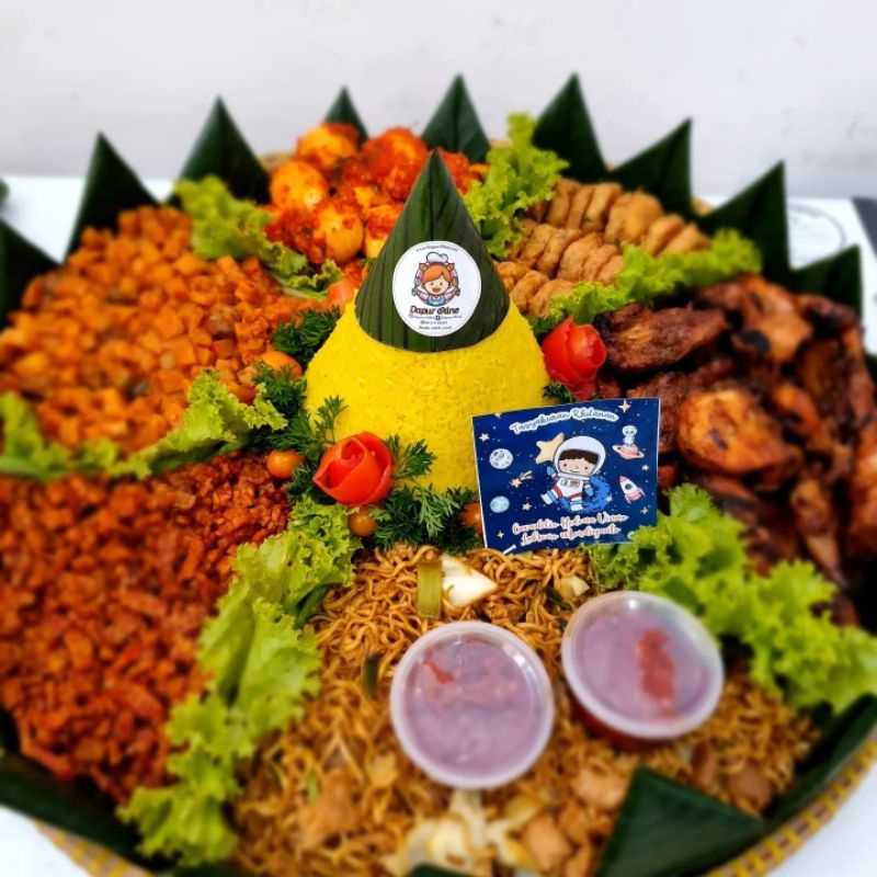 

Tumpeng Size L (Untuk 20 orang)