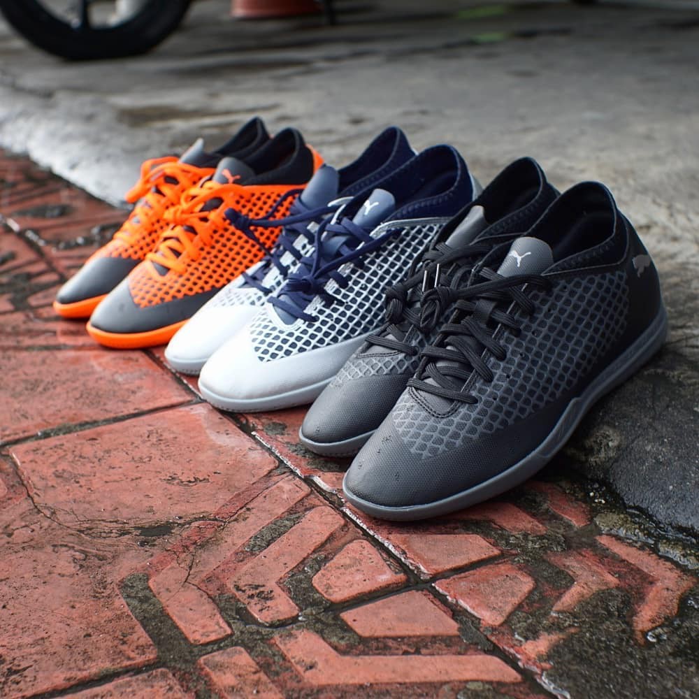 Sepatu Futsal Puma Future 2.4 IT Black Original