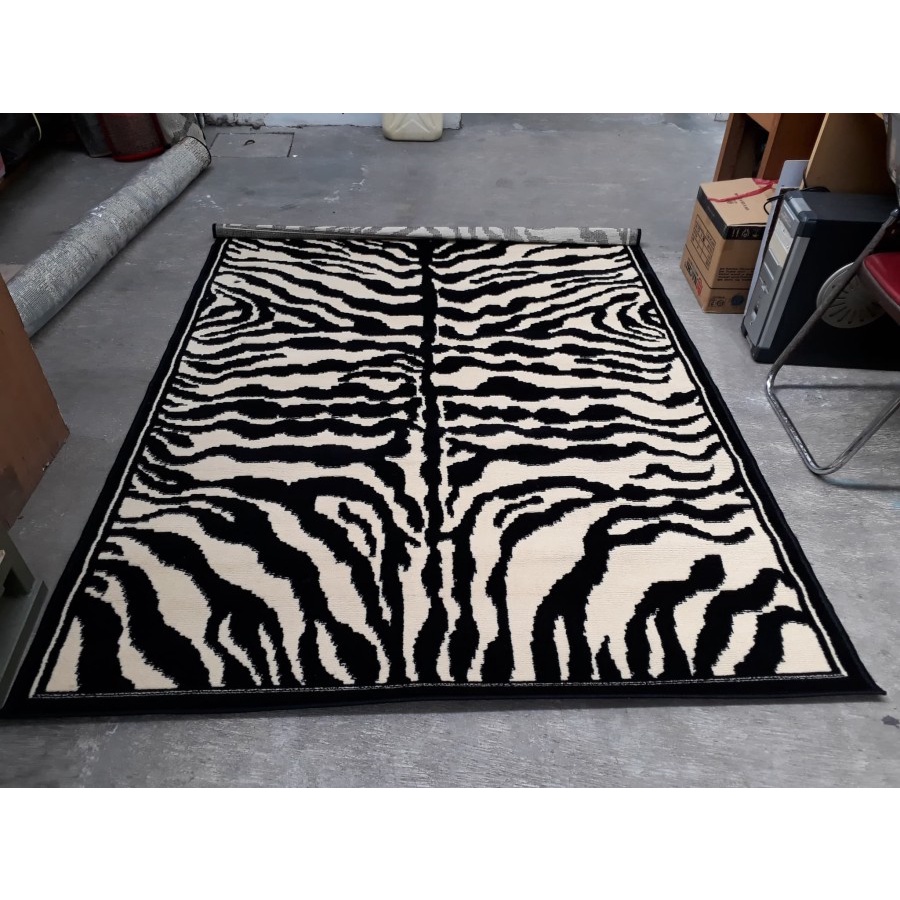 KARPET ANIMAL MOTIF ZEBRA uk.160x210 Hitam Krem, KARPET BULU, MAROC, MAROCO, BLUDRU, BULU, KARPET LANTAI-3