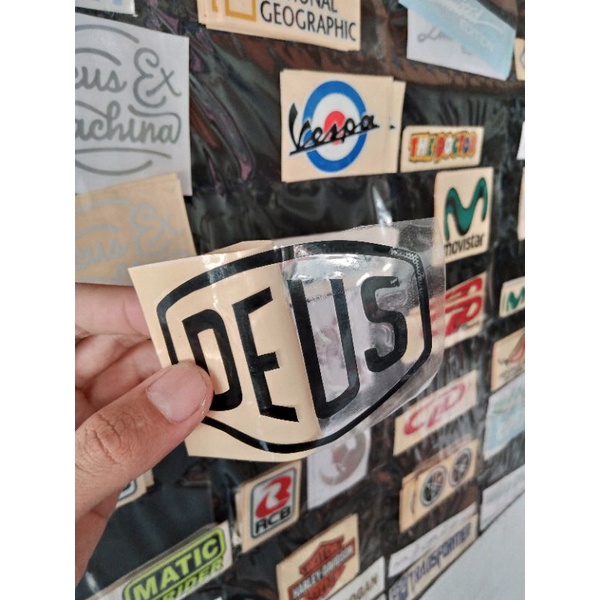 

stiker Deus tanpa background stiker cutting deus