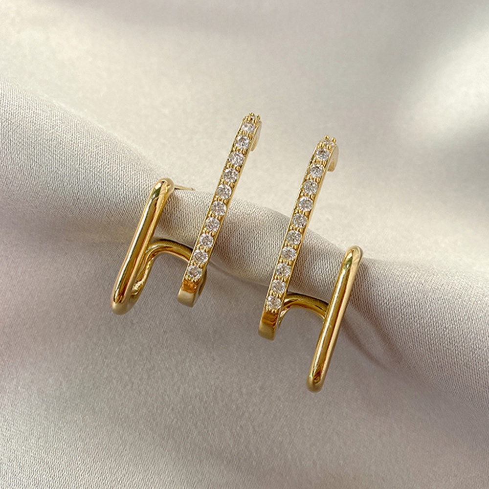 【COD Tangding】Anting Tusuk Gantung Asimetris Hias Berlian Gaya Simple Untuk Wanita