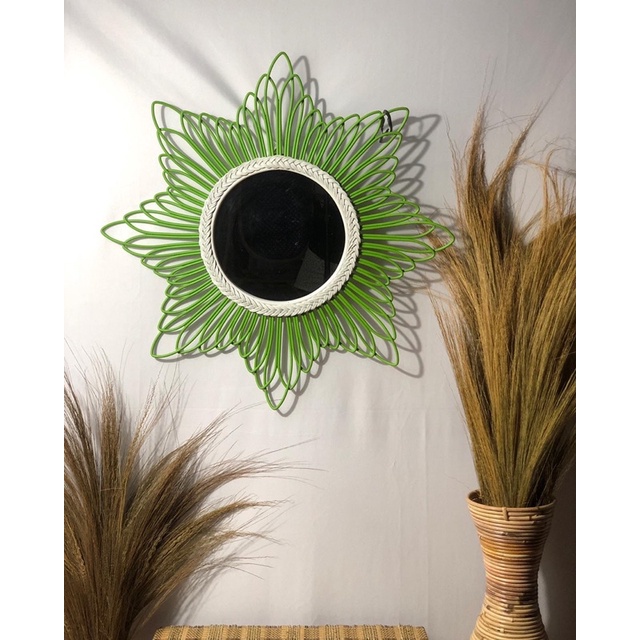 Cermin Dinding Bulat Aesthetic Gantung / Cermin Bulat Aesthetic.