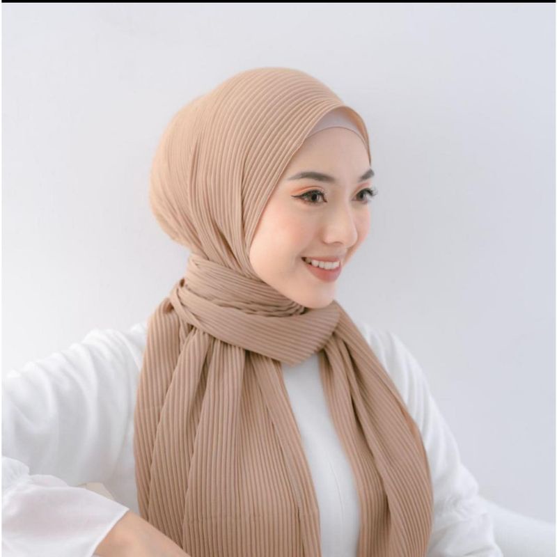 Hijab Pashmina Plisket Shawl/Pashmina Plisket Ceruty Babydool-cream