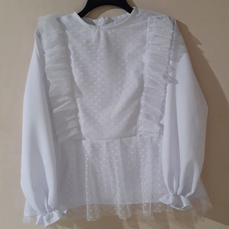 [READY STOK] BLOUSE TILE POLKA ATASAN WANITA ANNISA BLOUSE VINTAGE LACE KEKINIAN ALA SELEBGRAM JUMBO / BLOUSE KONDANGAN JUMBO / BLOUSE LEBARAN 2022-Putih