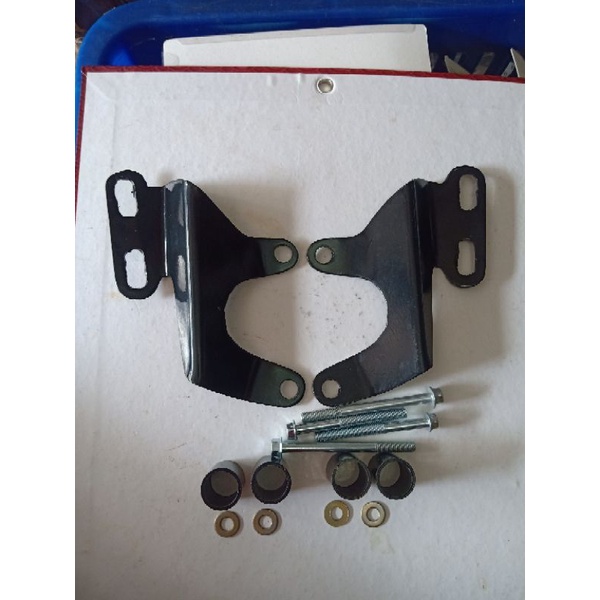 breket serpo  xmax breket spion xmax