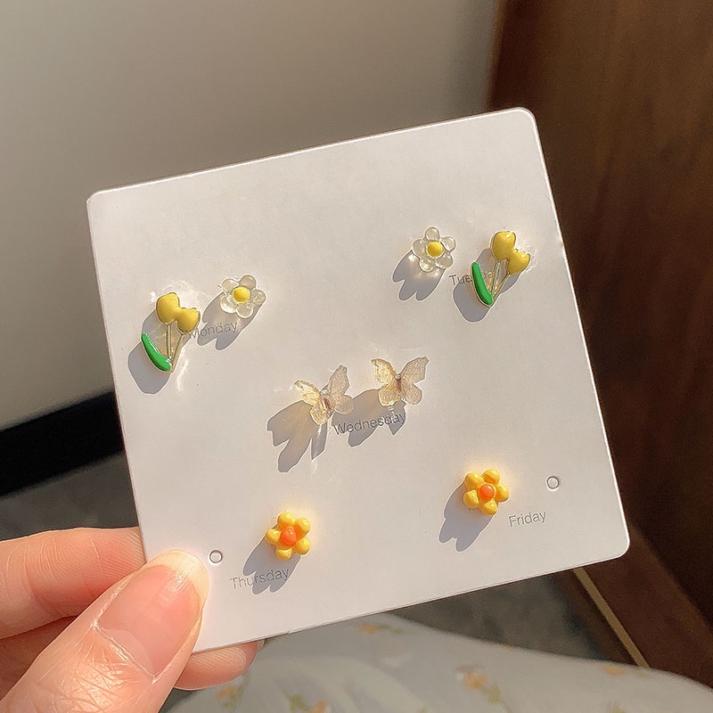 AY(CN) Set Anting Stud Desain Bunga Butterfly Warna-Warni Aksen Mutiara Bahan Keramik Gaya Korea Untuk Wanita