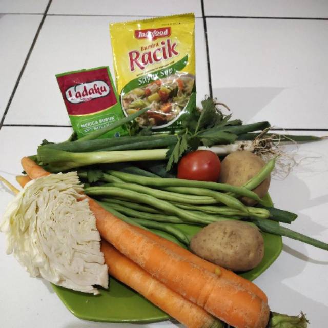 

- CSM - PAKET SAYUR SOP "" FRESH "" ( ± 600 gr )