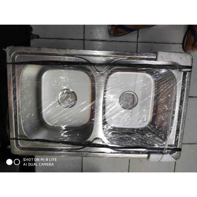 Bak Cuci Piring 2 Lobang Stainless Lavenie 2339