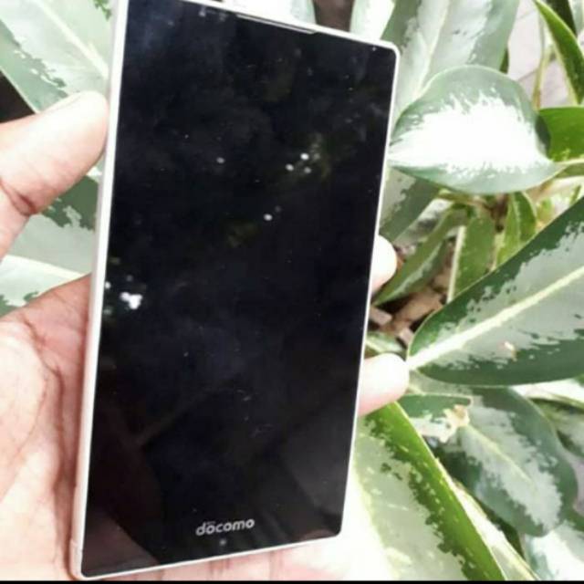 SHARP AQUOS SH-03G.. 3 / 32 GB