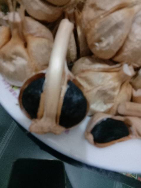 

BLACK GARLIC bawang kating 1 cup isi 5 bungkul