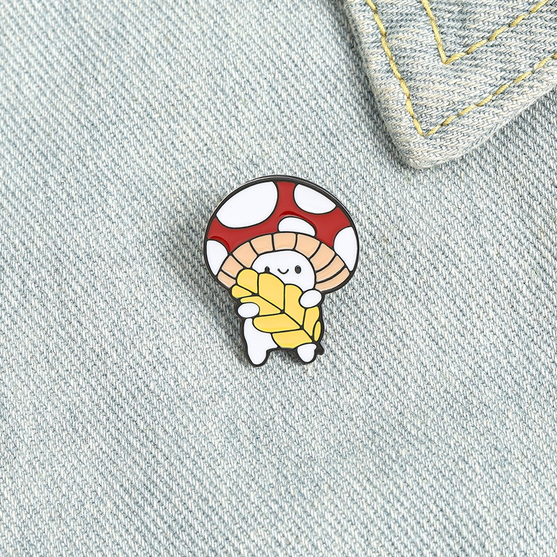 Bros Pin Enamel Bentuk Kartun Jamur Kecil Lucu Untuk Kerah Pakaian