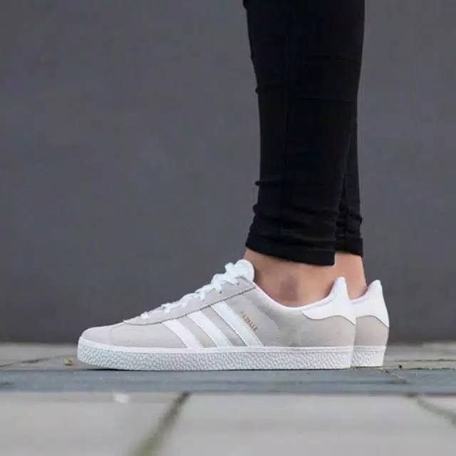 (ORIGINAL) BNWB Sepatu Casual Wanita Adidas Gazelle 2 Deep Grey Murah Diskon Sale Promo Terlaris