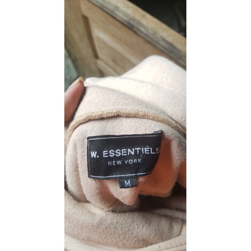 w.essentiels second original