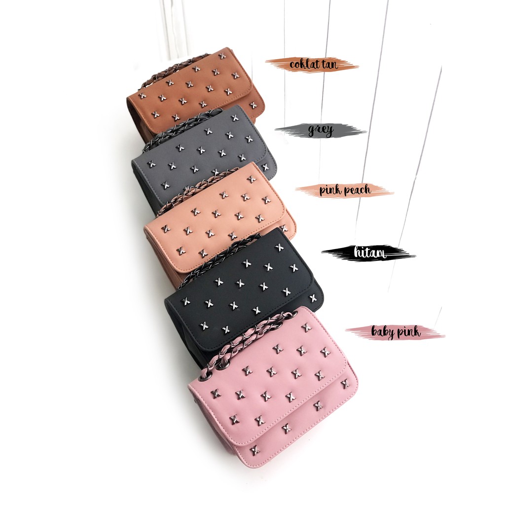 Slingbag Stud Silang - Tas Selempang Wanita