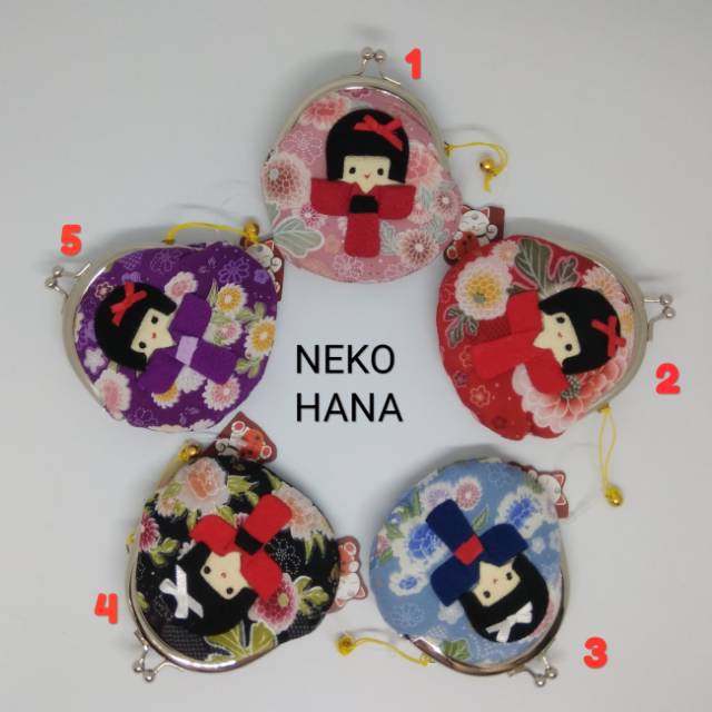 Chirimen Kimono Girl Kisslock Coin Wallet Dompet Koin Kain Jepang