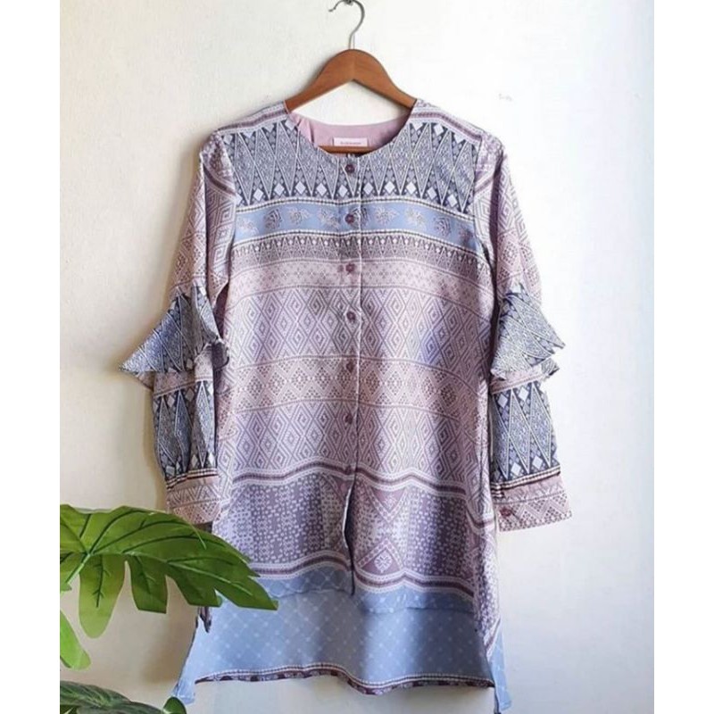 RIA MIRANDA BAYUR TOP