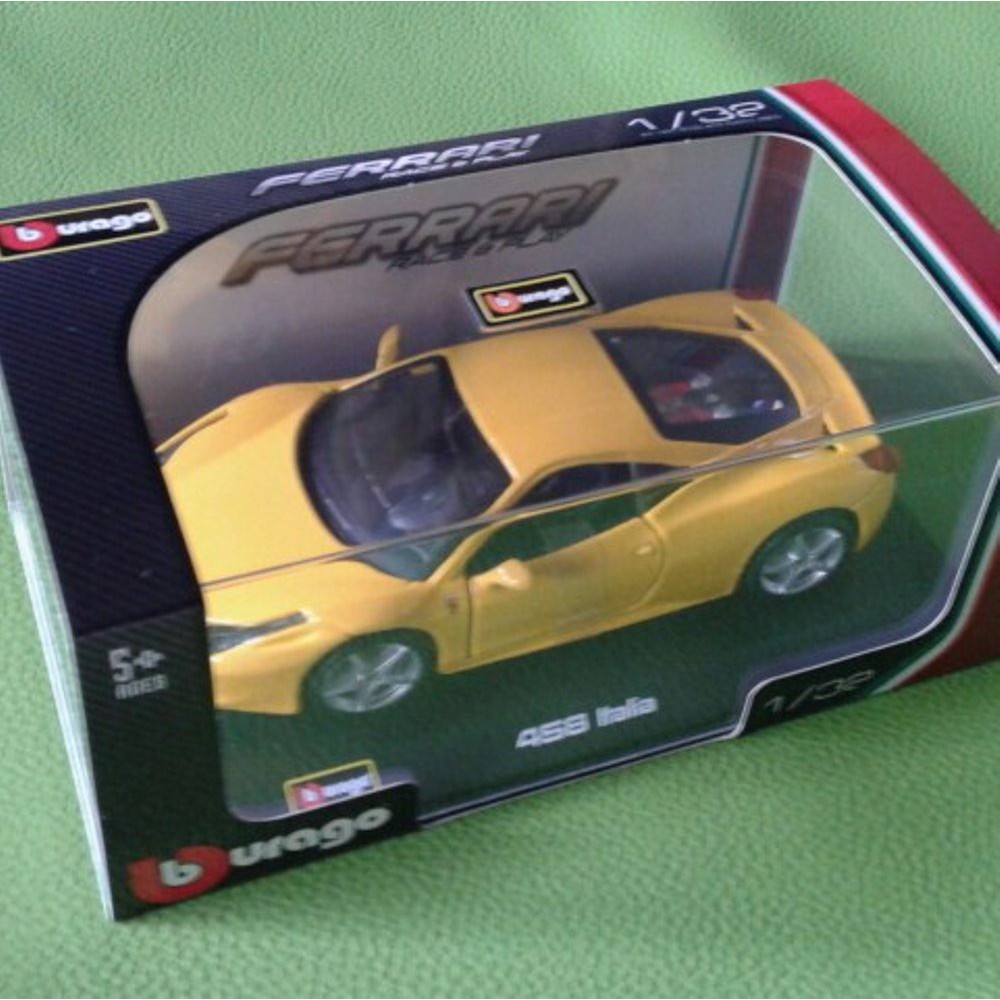 diecast bburago 1 32 Ferrari 458 italia