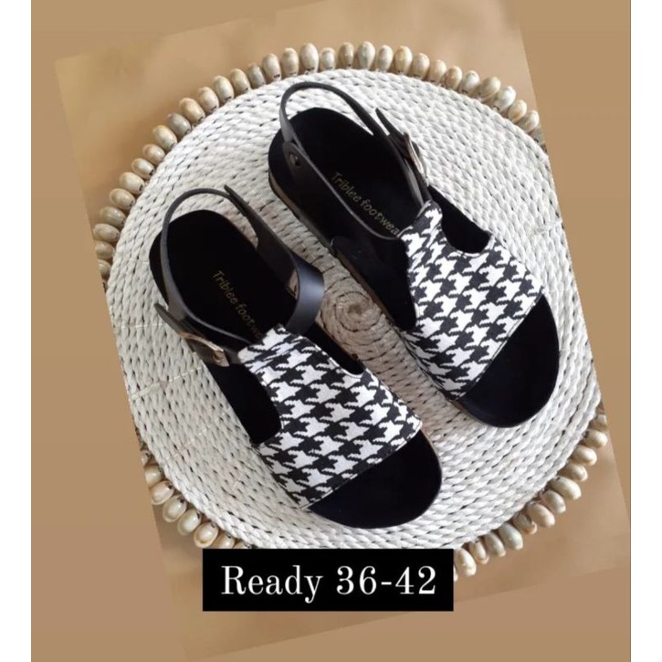 triblee footwear model birken