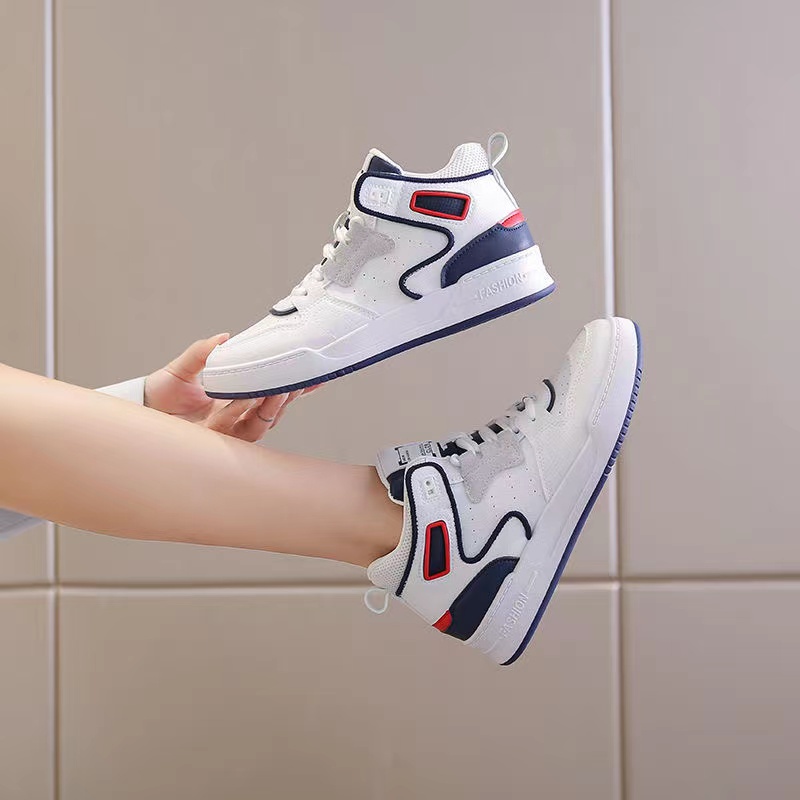 Sneakers Wanita Tinggi Fashion Anti Slip Keren Ringan Sepatu Cewek Tali Kekinian Sneakers Wanita Korean Style Terbaru