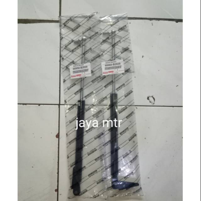 Shock bagasi belakang toyota avanza xenia