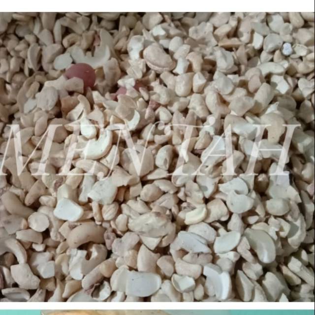 

KACANG METE MENIR MENTAH WONOGIRI