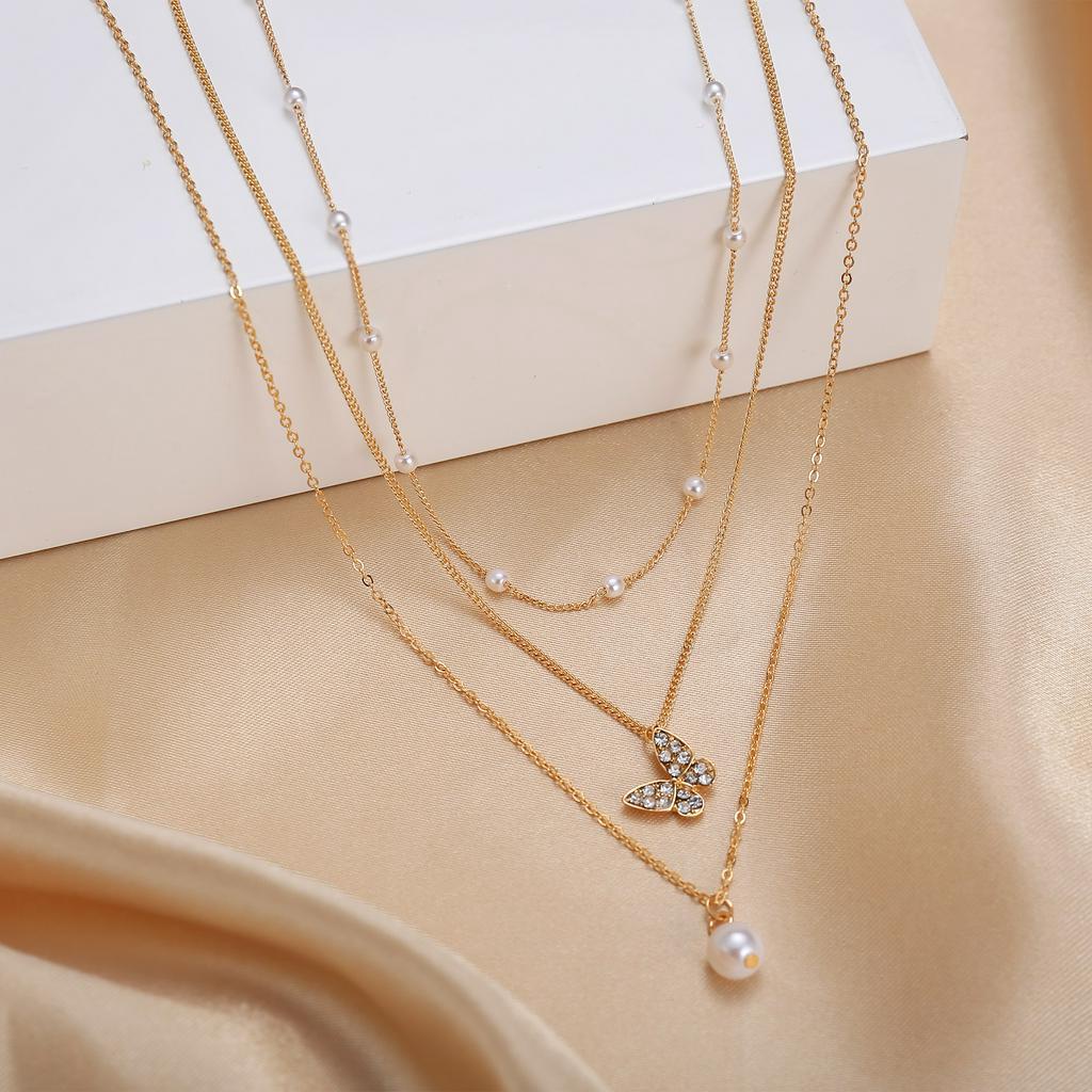 Fashion Multilayer Pearl Butterfly Pendant Necklace Elegant Luxury Zircon Clavicle Chain Jewelry Accessories Gift