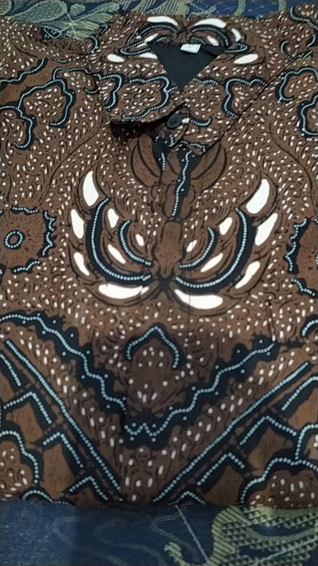 Saptha Kemeja Batik Solo Lengan Panjang Bahan Katun Halus Full Furing  By Batik Kanaya