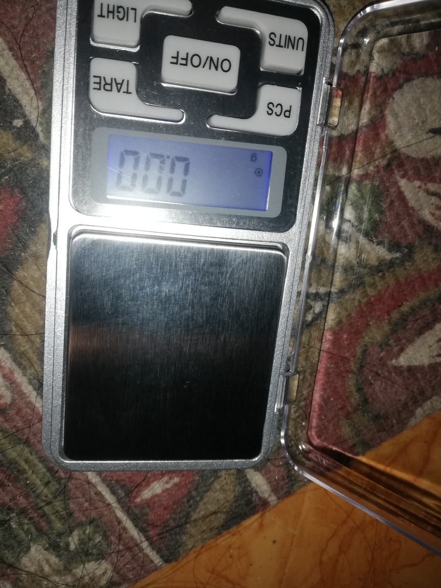 Timbangan Emas Digital Kapasitas 200gr Akuransi 0,01gr Uq-0087