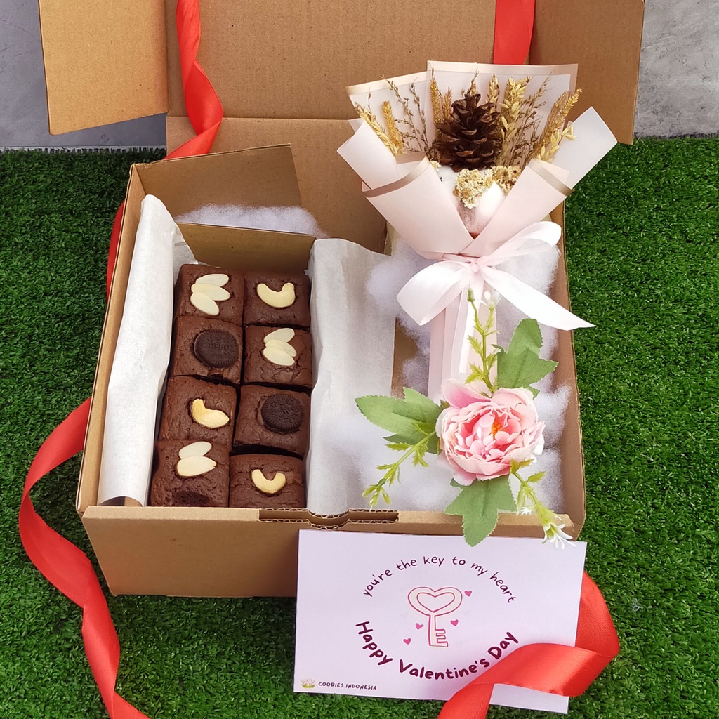 

Suadela Box Coobies Valentine Gift Box - Cookies Valentine Hampers | Hadiah Valentine Cookies Kukis