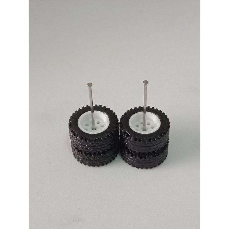 Ban karet hotwheels 14mm offroad putih
