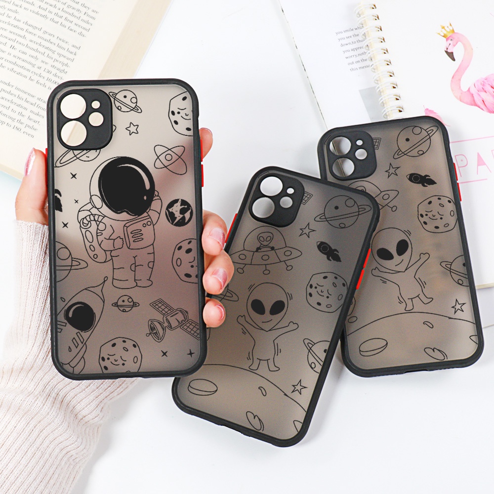 Soft Case Hp Gambar Alien Tahan Goncangan Untuk Iphone 13 / 12 / 11promax / XS / XR / X / XSMax / 6S / 6 / 7 / 8plus / SE 2020