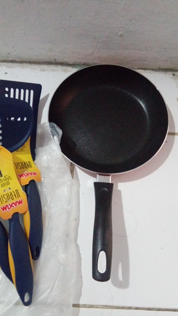 Maxim Valentino Wajan Teflon Anti Lengket 22cm Frypan