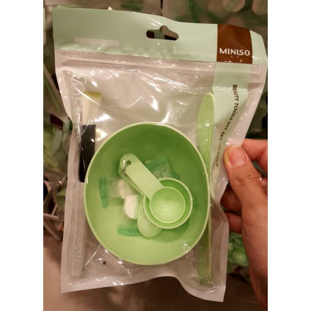 MINISO BEAUTY TOOLS SET. Masker set miniso murah. Ready surabaya