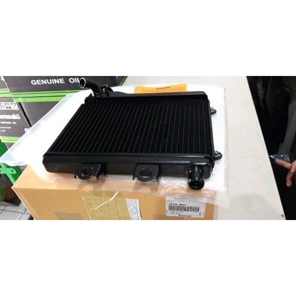 RADIATOR NINJA R 150/RADIATOR NINJA R/RADIATOR R/RADIATOR MOTOR KAWASAKI NINJA 150 ORIGINAL KAWASAKI