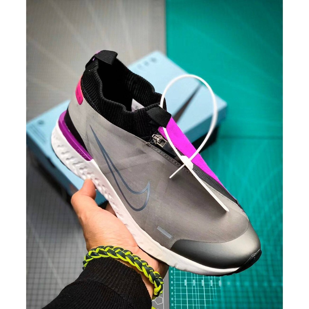 NIKE REACT CITY "BLACK/GUNSMOKE-HYPER VIOLET-WHITE"