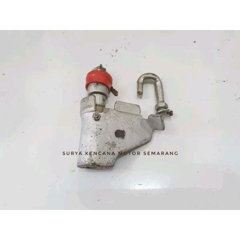 Kunci tromol velg roda depan Vespa PX Excel Spartan stok lama