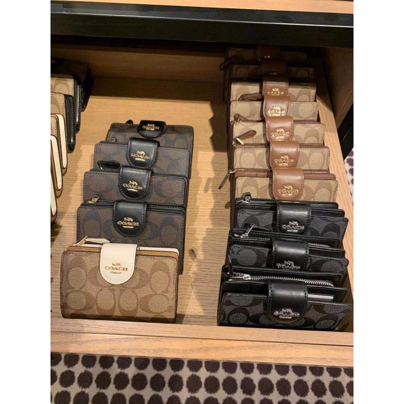 COACH Ladies folding purse card bag pocket wallet signature canvas wallet corner zip wallet Coach Tas Wanita Coach Dompet Wanita Coach Dompet Lipat