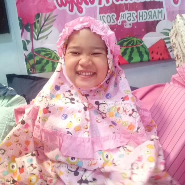 Mukena Anak Kecil Motif Disney Tsum - Tsum Pink Tas Sajadah Size XS Usia 2-3 tahun Terbaru 2022-2