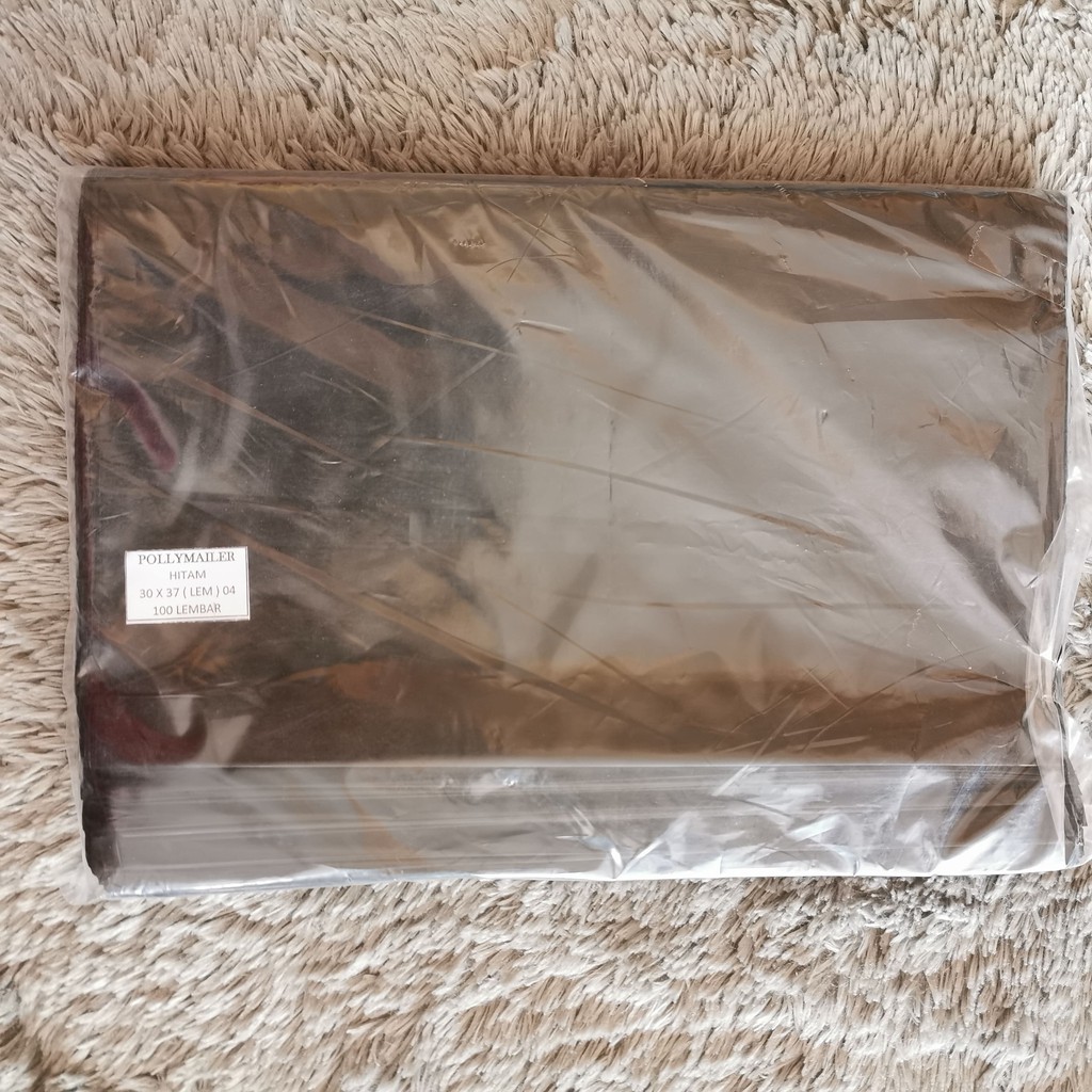

PLASTIK POLYMAILER (PLASTIK PACKAGING) WARNA HITAM UKURAN 30 x 37