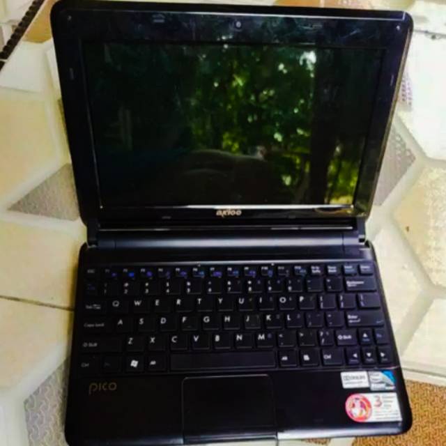 Netbook SONY AXIOO LIKE NEW