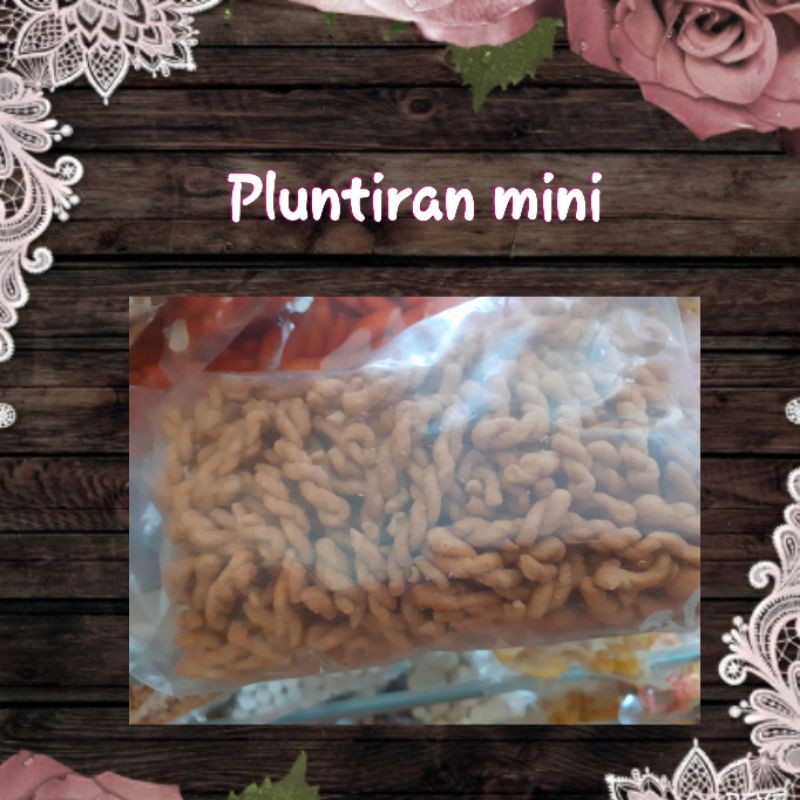 

jajanan hariraya snack repack pluntiran mini 250 g