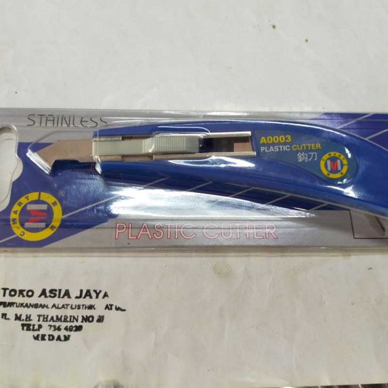 

Pisau potong plastik akrilik atau acrylic cutter merk C-mart