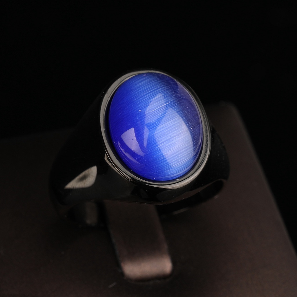 Cincin Bahan Titanium Steel Aksen Batu Ruby Sapphire Warna-Warni Gaya Punk Untuk Pria