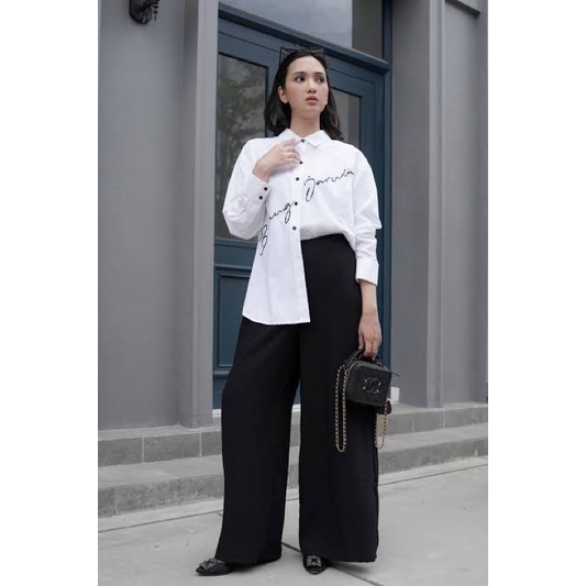 Benang Jarum White Logo Sequin Shirt